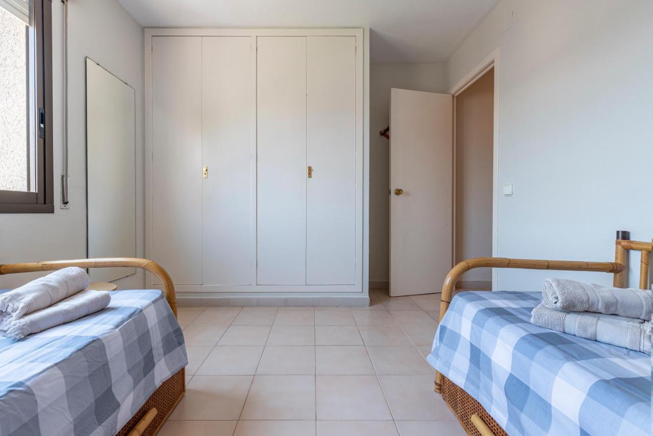 Ático en primera línea con vistas, piscina y parking Cambrils Exterior foto