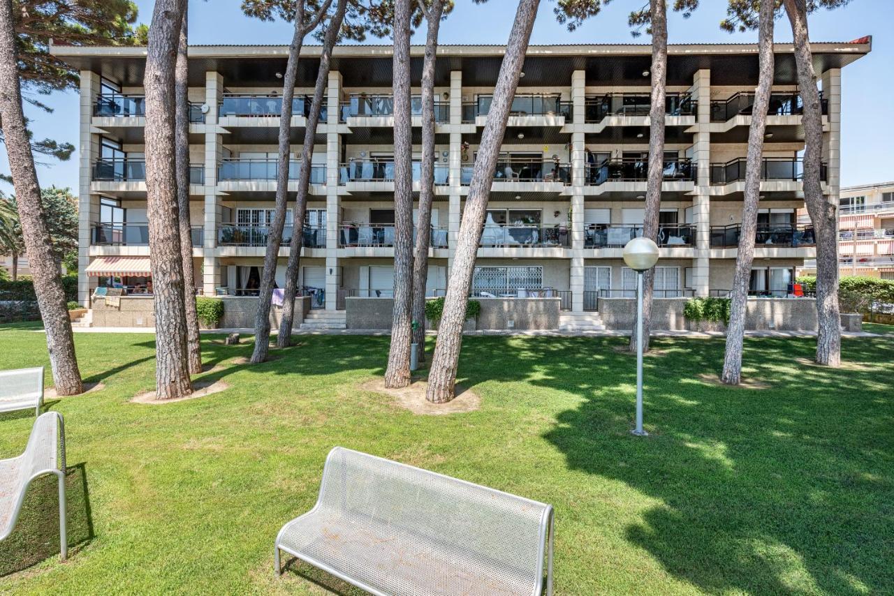 Ático en primera línea con vistas, piscina y parking Cambrils Exterior foto
