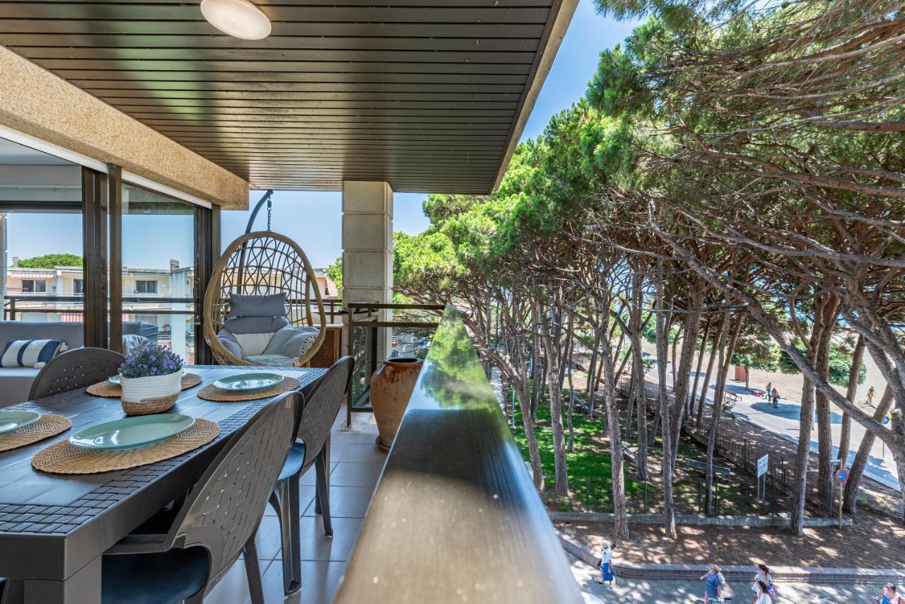 Ático en primera línea con vistas, piscina y parking Cambrils Exterior foto